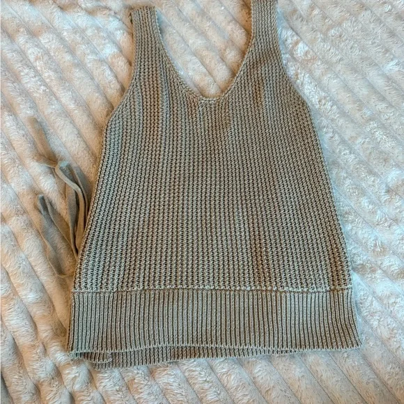 Harper Heritage Knit Wrap Tank - Picture 5 of 10